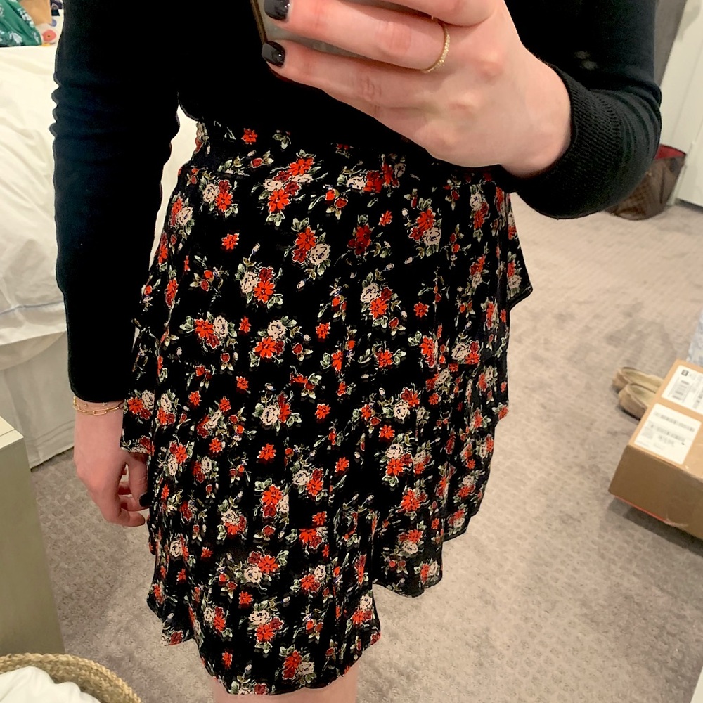 Zara Red Floral Ruffled skirt